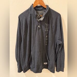 Disney Parks 2018 Men’s Quarter Button Sweatshirt – Size XXL